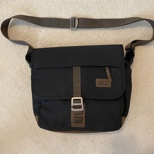 Laptop bag. Jack Wolfskin. Black